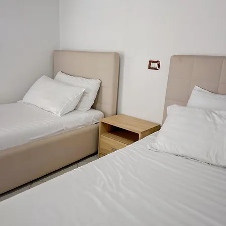 Off-road Golem 3* Golem (Tirana)